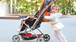 Как выбрать прогулочную коляску для детей